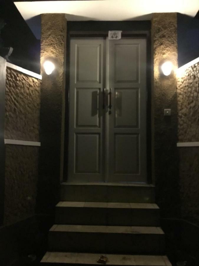 Queen Guest House Tulamben エクステリア 写真